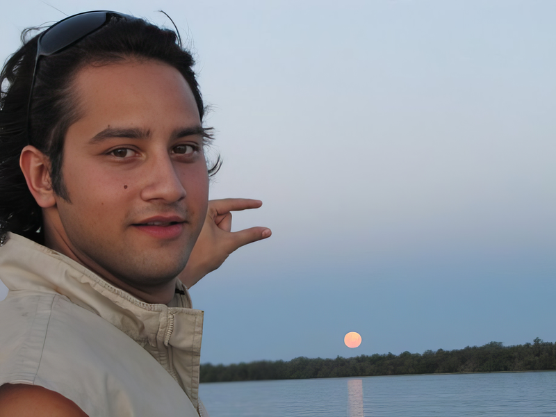 Man Sun Fingers 10 Guy